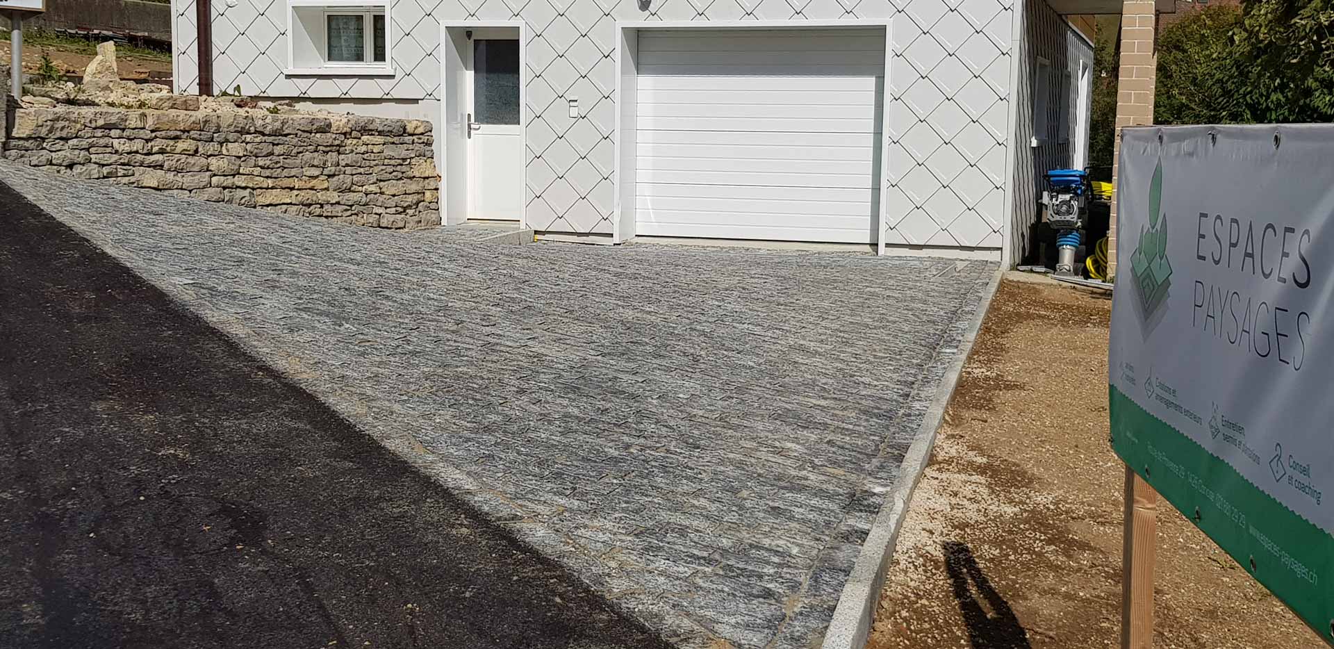 Réfection complète d’une cour d’entrée -01